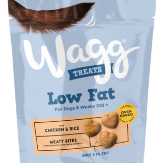 WAGG LOW FAT MEATY BITES WITH CHICKEN AND RICE OVEN BAKED DOD TREATS 125G