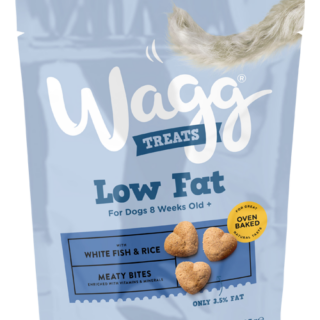 WAGG LOW FAT MEATY BITES WITH FISH AND RICE OVEN BAKED DOD TREATS 125G