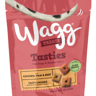 WAGG TASTIES TASTY CHUNKS WITH CHICKEN, HAM & BEEF OVEN BAKED DOD TREATS 150G