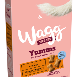 WAGG YUMMS CRUNCHY BISCUITS WITH CHICKEN OVEN BAKED DOG TREATS 400G